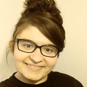 Meet your Posher, Vickie